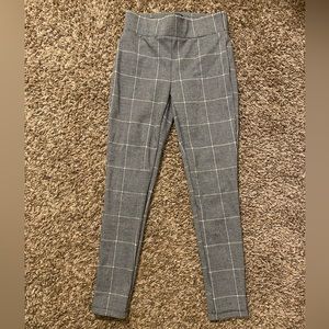 Never worn petite Loft pants